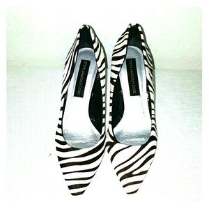 Zebra print pump