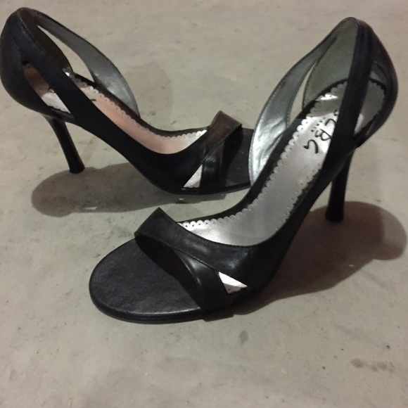 BCBG heels