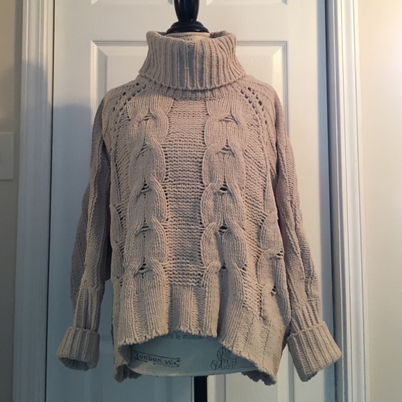 Cupshe Batwing Turtleneck Sweater