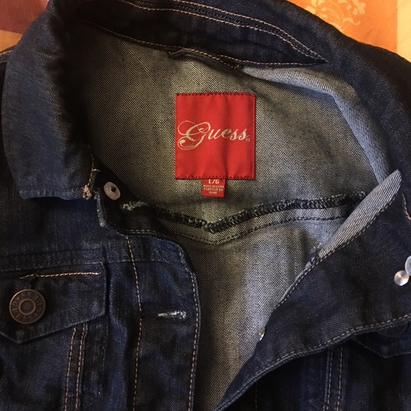 Cute snug denim Guess Jacket - Picture 4 of 4