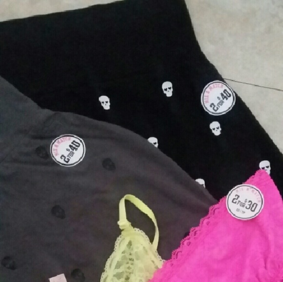 Victoria Secret Bundle - Picture 3 of 3