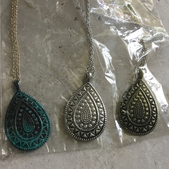 Tribal Etched Necklace - Picture 2 of 3