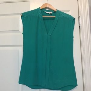 100% Silk Max Studio V-Neck Top Size S
