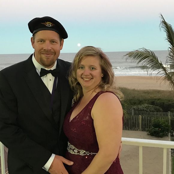 Meet your Posher, Dawn