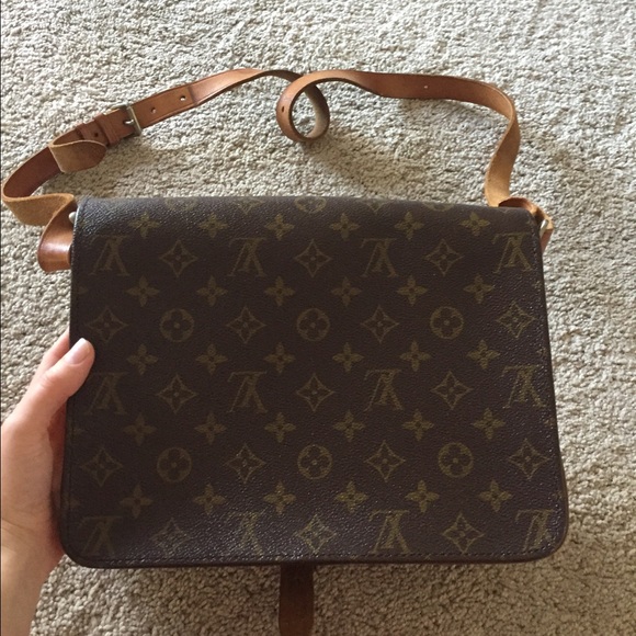 Louis Vuitton Bags - Louis Vuitton Authentic Cartouchiere GM Crossbody Louis Vuitton Bags - Louis Vuitton Authentic Cartouchiere GM Crossbody