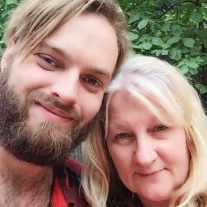 Meet your Posher, Lynette