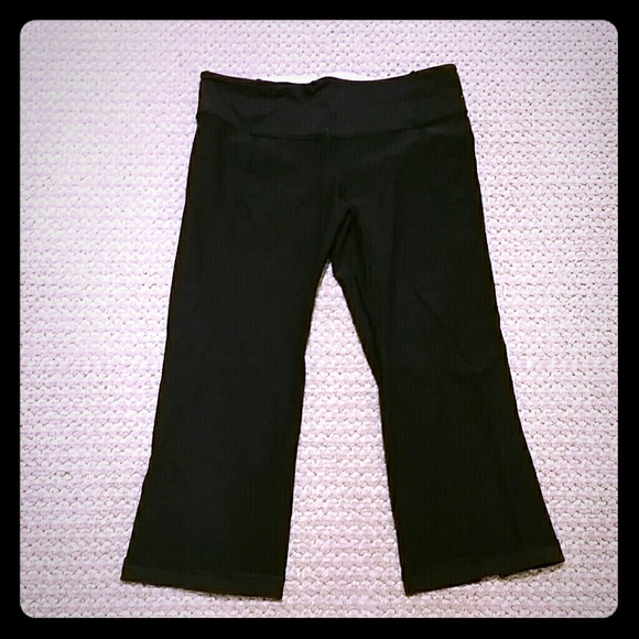 Lululemon Capri Size 8 Reversable