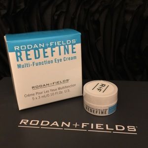 ✨Rodan+Fields MINI MultiFunction Eye Cream✨