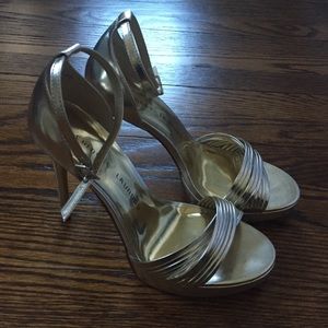 Chinese Laundry Gold Heels
