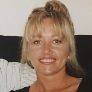 Meet your Posher, Deborah