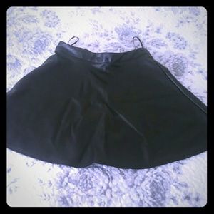 Sexy mini leather skirts
