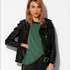 UO Tee
