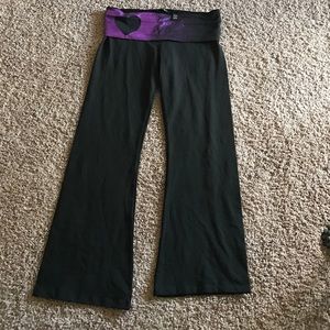 Victoria's Secret yoga pants, NWOT. Size Lg