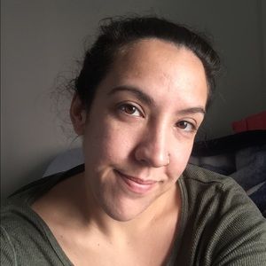 Meet your Posher, Liz