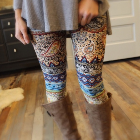 Bohemian Legging🌟LAST 1 NO RESTOCK🌟 - Picture 2 of 4