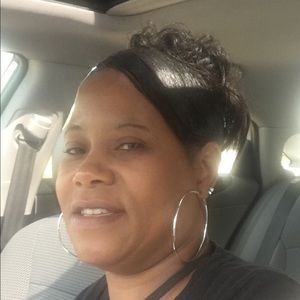 Meet your Posher, Shelby