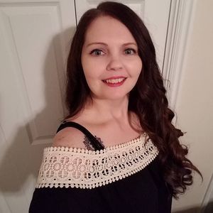 Meet your Posher, Deborah