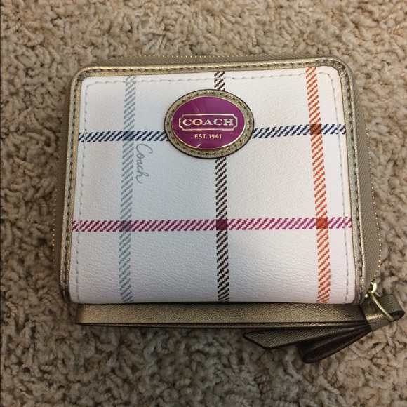 Coach Small Zipper Wallet