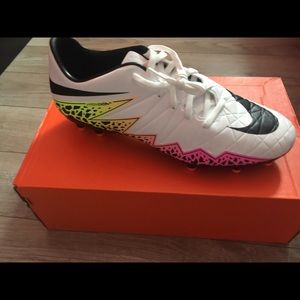 Hypervenom phelon II FG