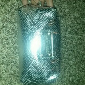 Need gone ASAP Kate Spade makeup bag/clutch
