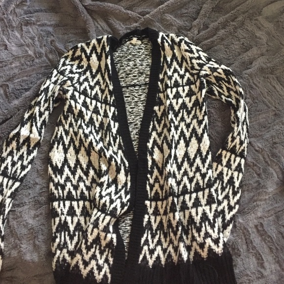 Like-new cardigan!