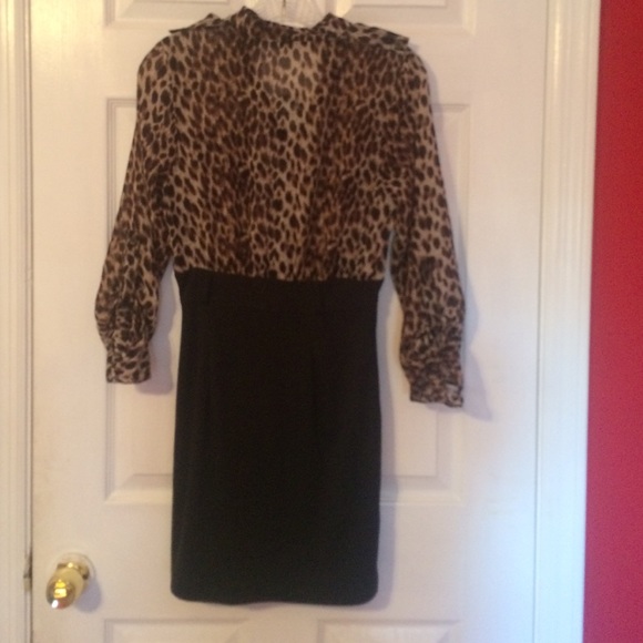 Dress - Picture 3 of 3