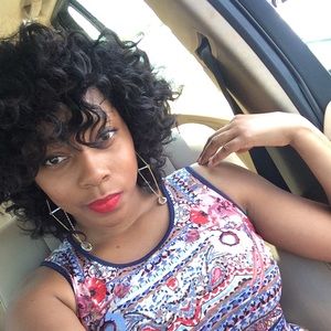 Meet your Posher, Charisma