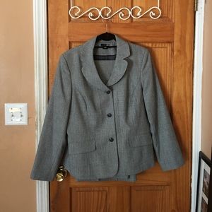 Gray and black business suit