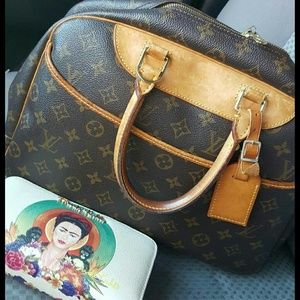 Louis Vuitton Deaville Travel Bag