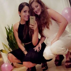 Meet your Posher, Carolina