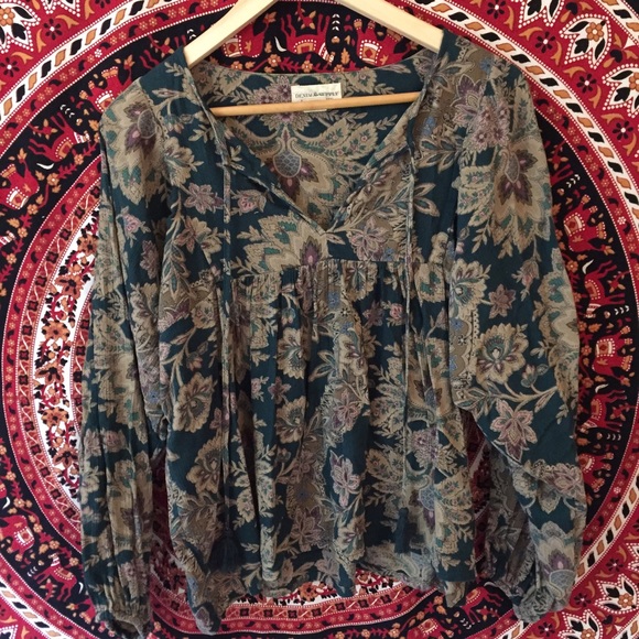 Darling peasant shirt