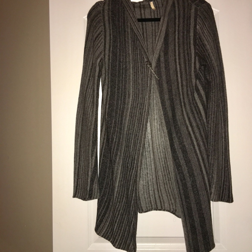 Elan NWOT Grey and Black striped cardigan sweater