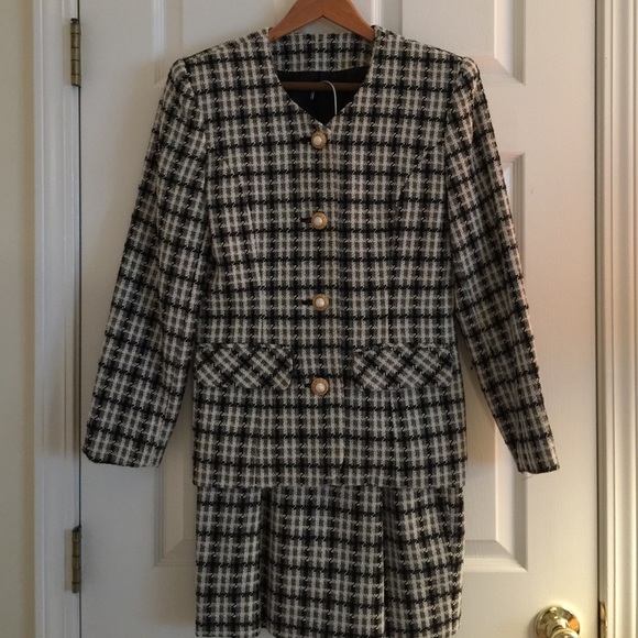 Jacket and skirt sets