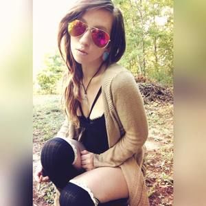 Meet your Posher, Lizz