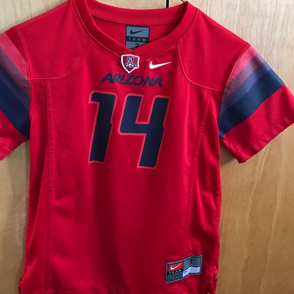 Boys' size 7 U of A jersey