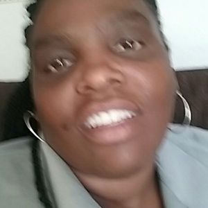 Meet your Posher, Valarie