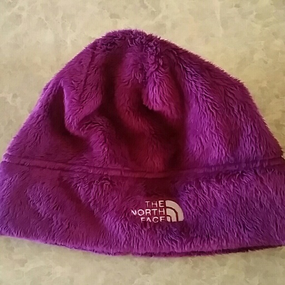 Northface purple fleece hat.