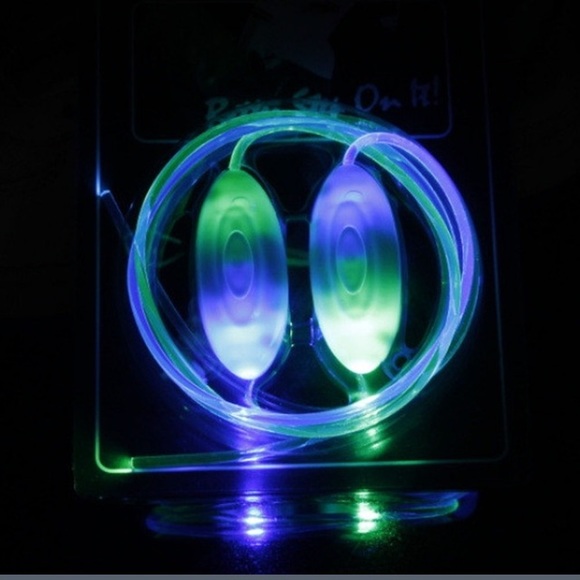 Pink Glow Shoelace-Press button for desired settin - Picture 2 of 4