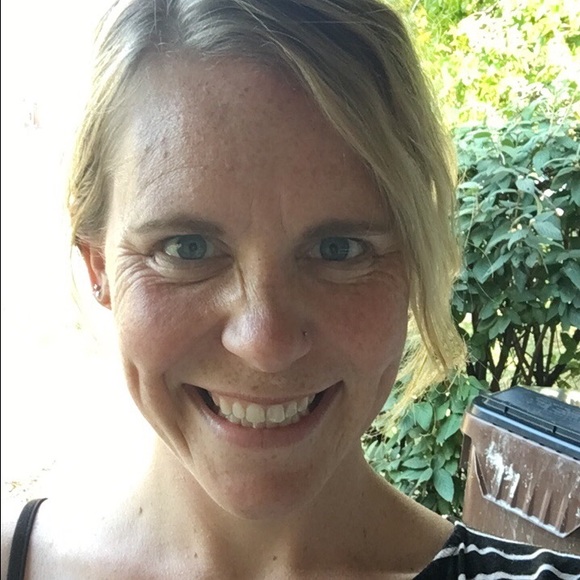 Meet your Posher, Ashley - Picture 1 of 1