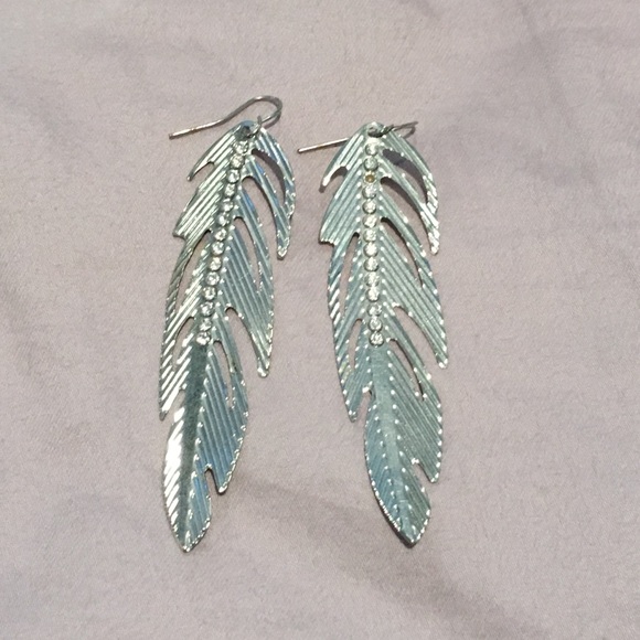 Silver leaf earrings
