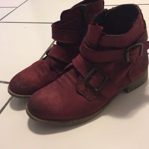 Steve Madden boots