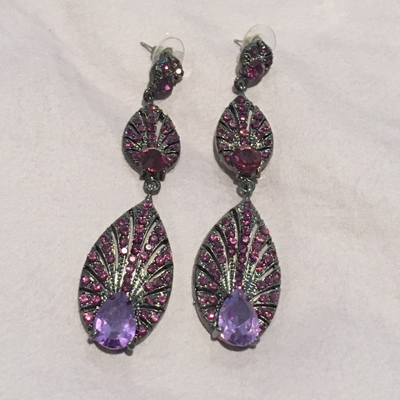 Gorgeous purple earrings