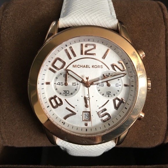 Rose Gold Michael Kors Chronograph Mercer 42mm - Picture 4 of 4