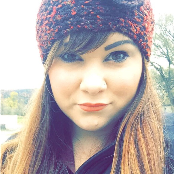 Meet your Posher, Kelsey - Picture 1 of 1