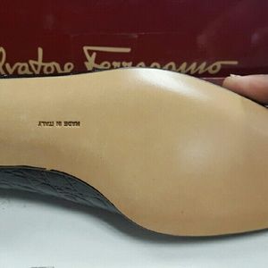 Ladies shoes