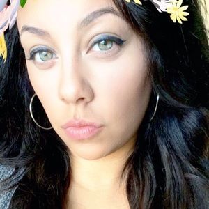 Meet your Posher, Sadia