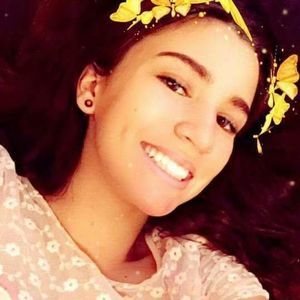 Meet your Posher, Alexia