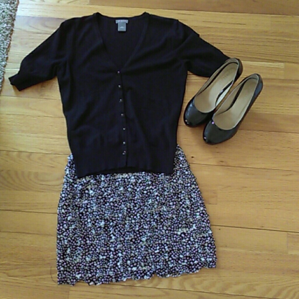 Ann Taylor. Cardigan