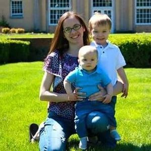 Meet your Posher, Candice