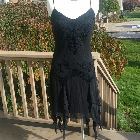 Sue Wong Dresses & Skirts - Black beaded embroidered sue wong cocktail dress